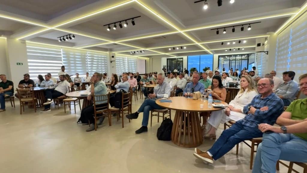 reunião mapa com entidades do agro e produtores do oeste da bahia