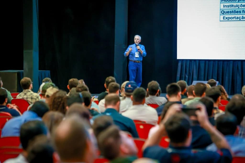 produtor rural Alberto Asato - produção pecuária em três países - Confinar 2025