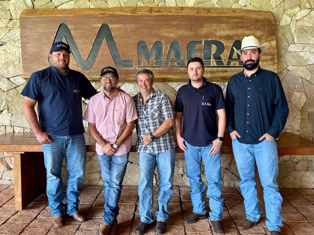 Plinio Queiroz visita a chácara Mafra - imagem: Lance Rural