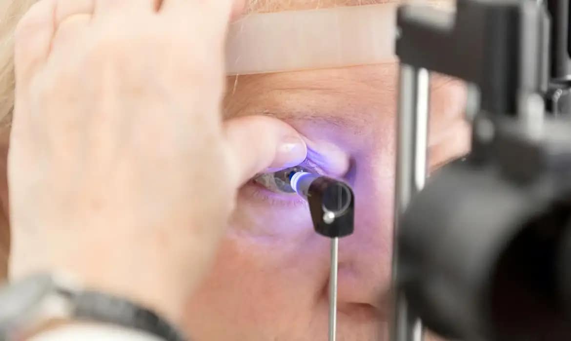 bebidas adulterada; perda de visão;